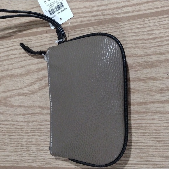 Style & Co. Black White, Hannah Faux Leather Wristlet Coin Purse 6.75 x 4.75-in - Picture 4 of 6